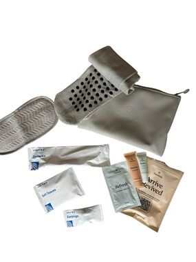 Therabody Travel Wellness Set - Cream & Beige